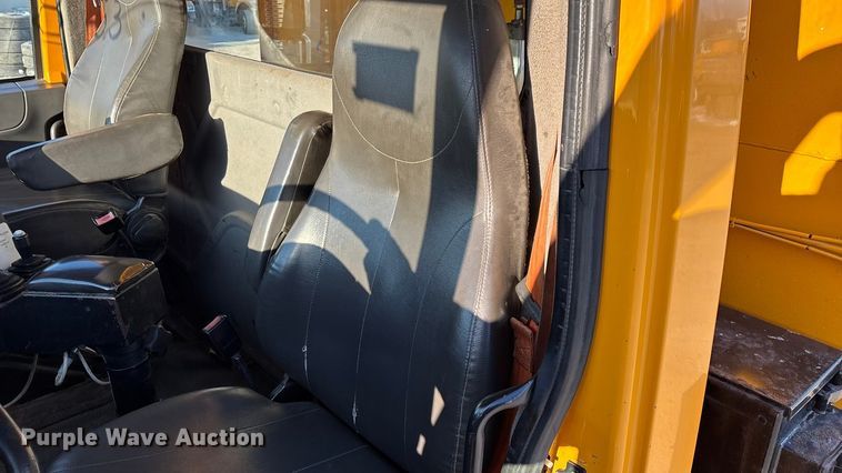 image for item FG0047 2012 International WorkStar 7500 dump truck