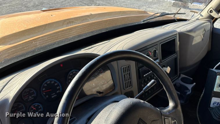 image for item FG0047 2012 International WorkStar 7500 dump truck