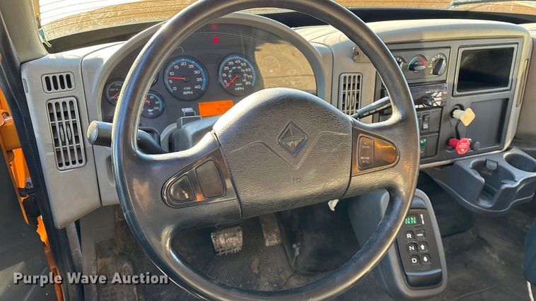 image for item FG0047 2012 International WorkStar 7500 dump truck