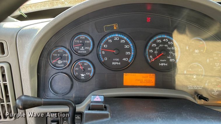 image for item FG0047 2012 International WorkStar 7500 dump truck