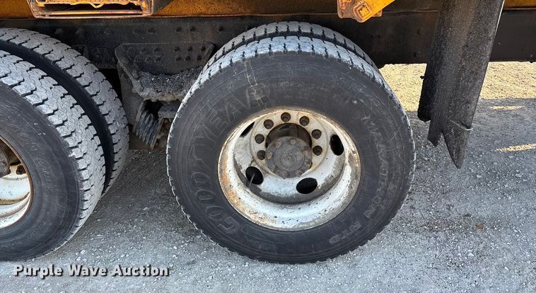 image for item FG0047 2012 International WorkStar 7500 dump truck