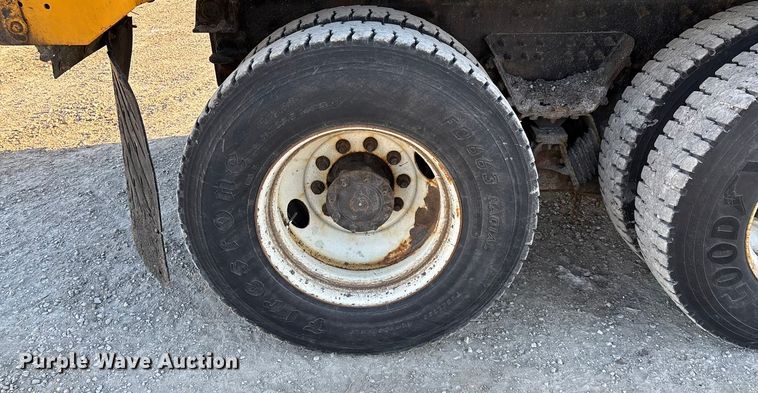 image for item FG0047 2012 International WorkStar 7500 dump truck