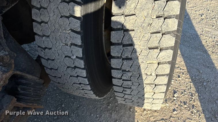 image for item FG0047 2012 International WorkStar 7500 dump truck