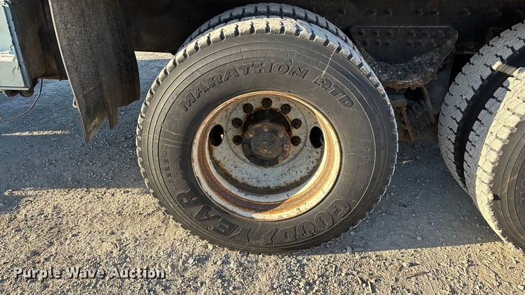 image for item FG0047 2012 International WorkStar 7500 dump truck