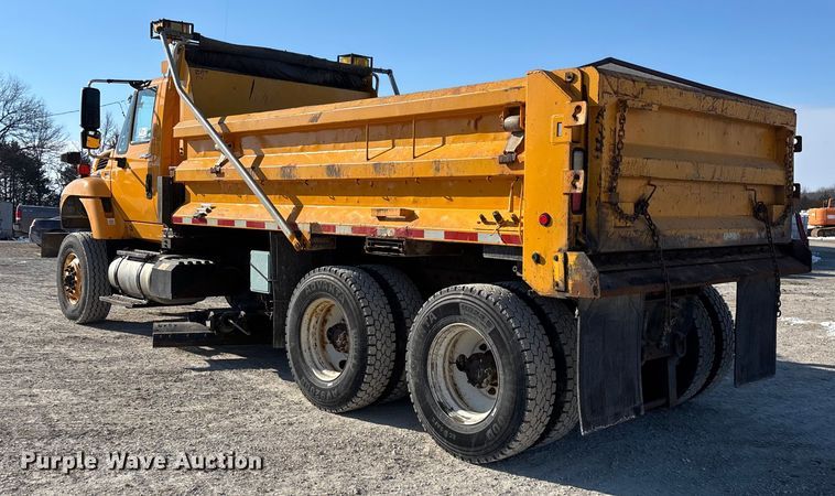 image for item FG0048 2013 International 7500 WorkStar dump truck