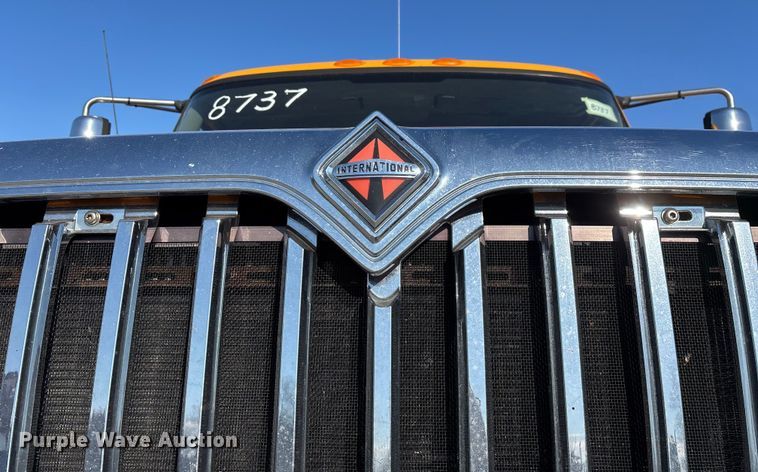 image for item FG0048 2013 International 7500 WorkStar dump truck