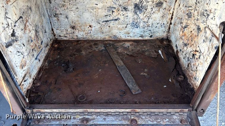 image for item FG0048 2013 International 7500 WorkStar dump truck