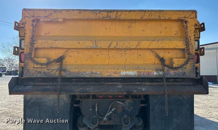 image for item FG0048 2013 International 7500 WorkStar dump truck