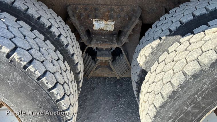 image for item FG0048 2013 International 7500 WorkStar dump truck