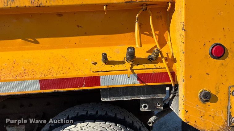 image for item FG0048 2013 International 7500 WorkStar dump truck