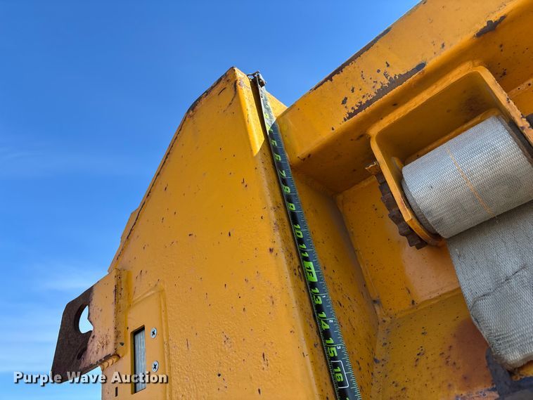 image for item FG0048 2013 International 7500 WorkStar dump truck