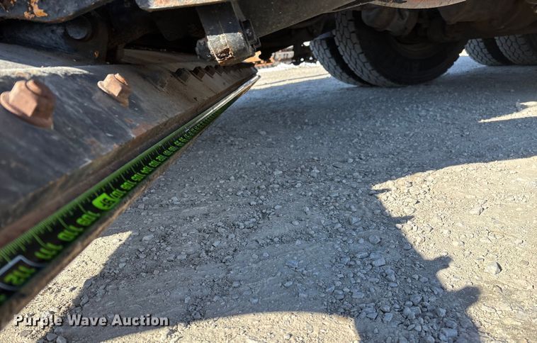 image for item FG0048 2013 International 7500 WorkStar dump truck