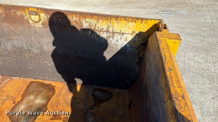 image for item FG0048 2013 International 7500 WorkStar dump truck