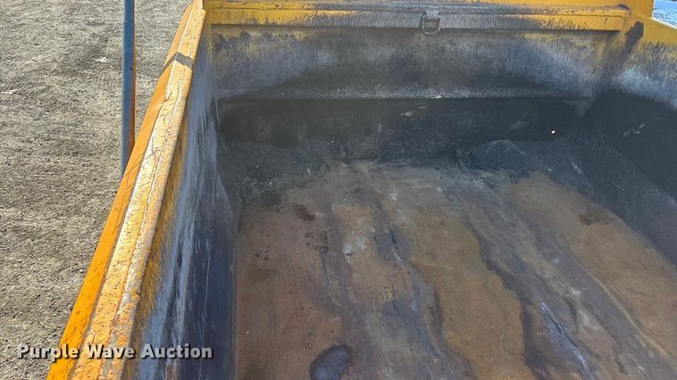 image for item FG0048 2013 International 7500 WorkStar dump truck