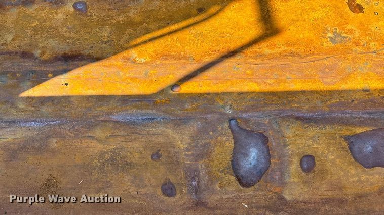 image for item FG0048 2013 International 7500 WorkStar dump truck