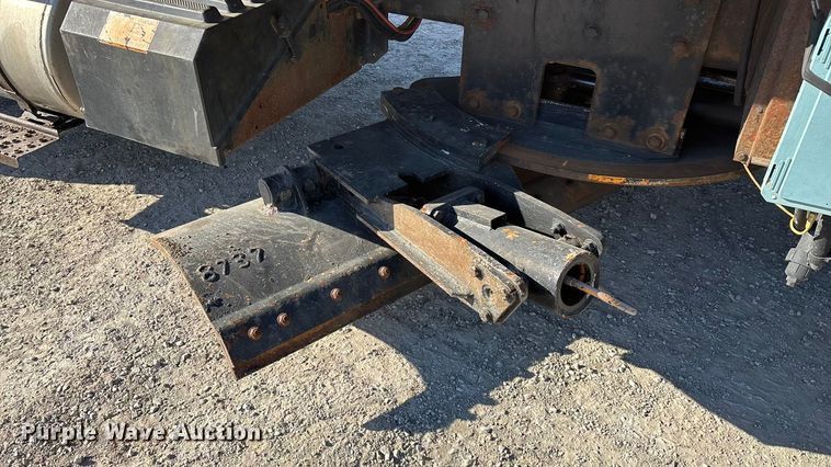 image for item FG0048 2013 International 7500 WorkStar dump truck