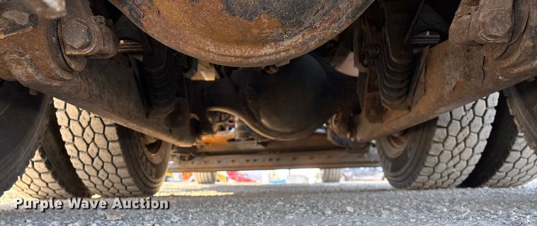 image for item FG0048 2013 International 7500 WorkStar dump truck