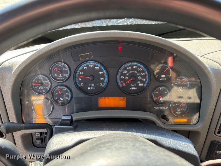 image for item FG0048 2013 International 7500 WorkStar dump truck