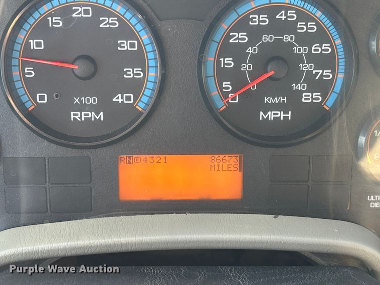 image for item FG0048 2013 International 7500 WorkStar dump truck