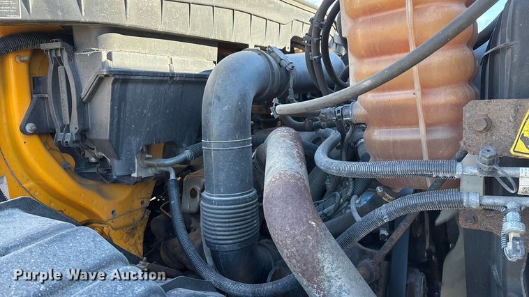 image for item FG0048 2013 International 7500 WorkStar dump truck