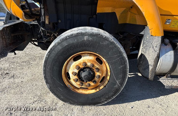 image for item FG0048 2013 International 7500 WorkStar dump truck