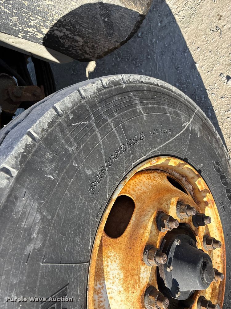 image for item FG0048 2013 International 7500 WorkStar dump truck