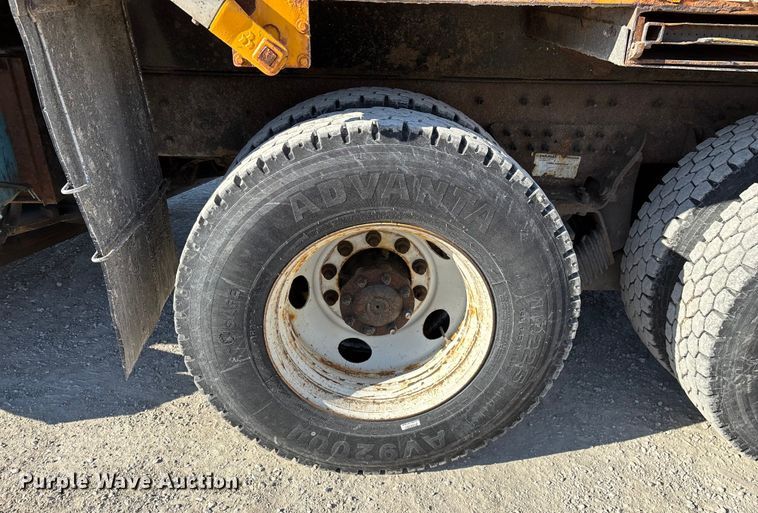 image for item FG0048 2013 International 7500 WorkStar dump truck