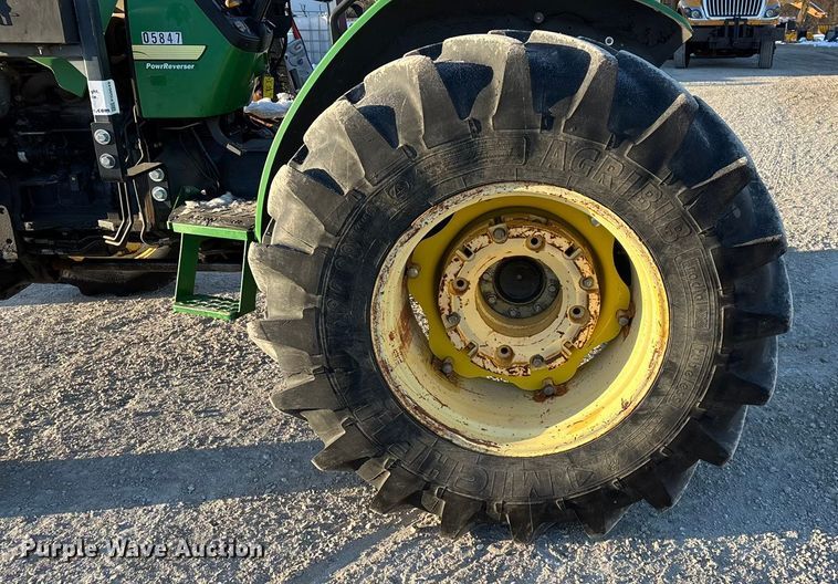 image for item FG0049 John Deere 5320 MFWD tractor