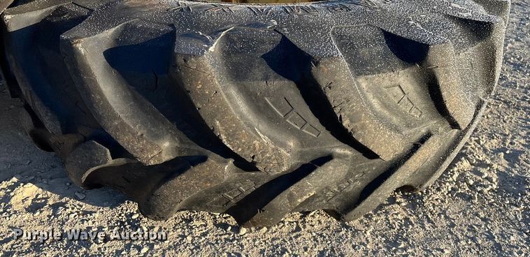 image for item FG0049 John Deere 5320 MFWD tractor