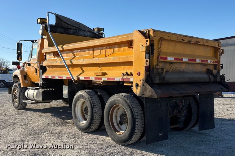 image for item FG0050 2010 International 7500 WorkStar dump truck
