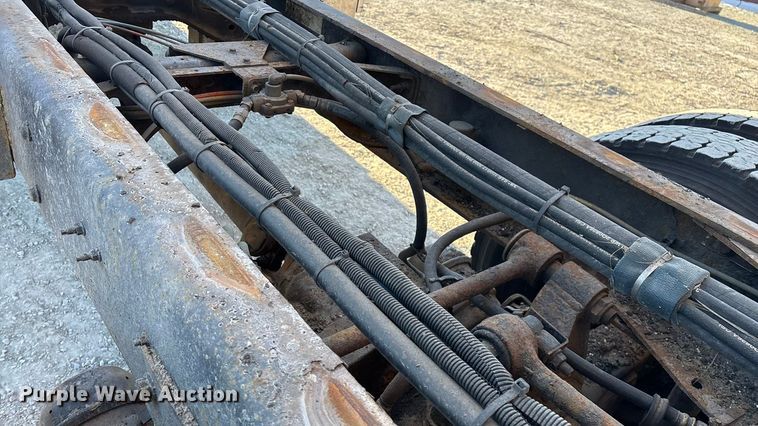 image for item FG0050 2010 International 7500 WorkStar dump truck