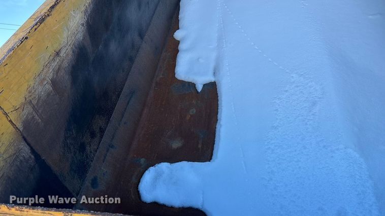 image for item FG0050 2010 International 7500 WorkStar dump truck