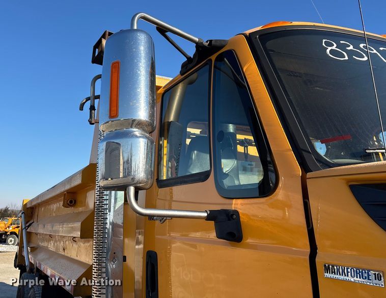 image for item FG0050 2010 International 7500 WorkStar dump truck