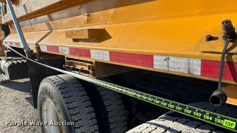 image for item FG0050 2010 International 7500 WorkStar dump truck