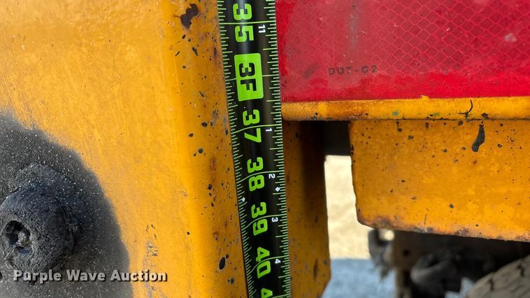 image for item FG0050 2010 International 7500 WorkStar dump truck