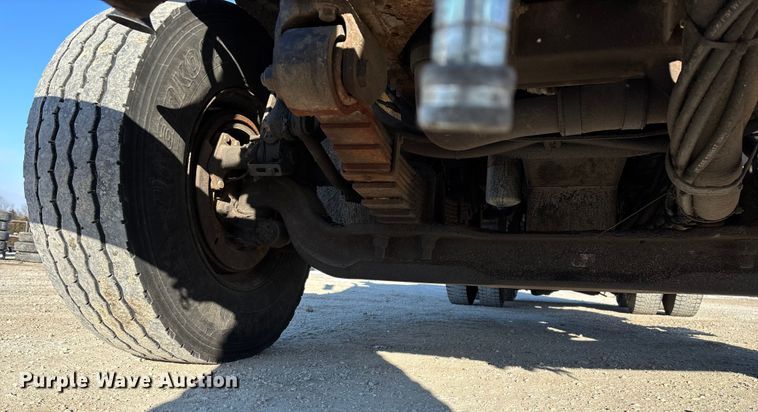 image for item FG0050 2010 International 7500 WorkStar dump truck