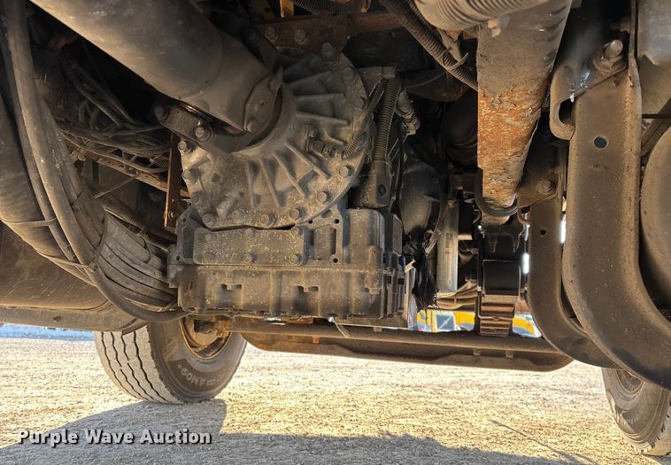 image for item FG0050 2010 International 7500 WorkStar dump truck