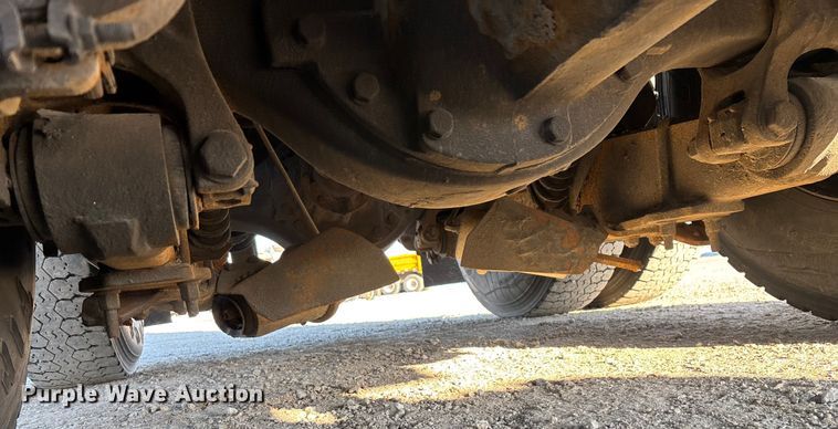 image for item FG0050 2010 International 7500 WorkStar dump truck