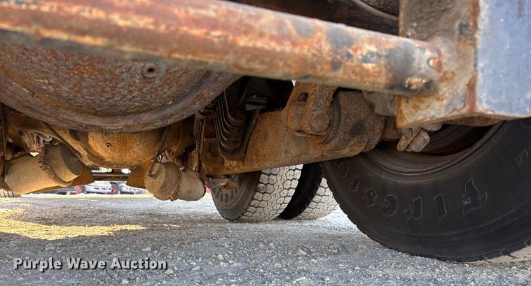 image for item FG0050 2010 International 7500 WorkStar dump truck