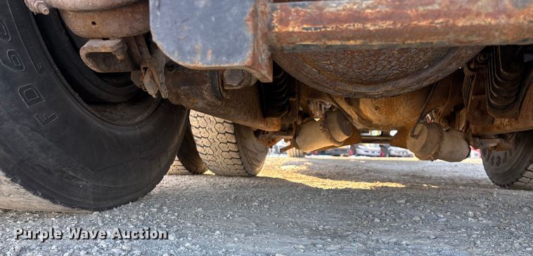 image for item FG0050 2010 International 7500 WorkStar dump truck