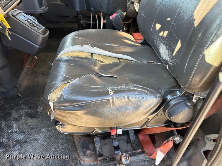 image for item FG0050 2010 International 7500 WorkStar dump truck