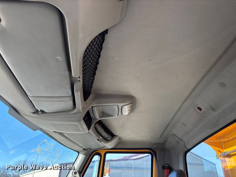 image for item FG0050 2010 International 7500 WorkStar dump truck