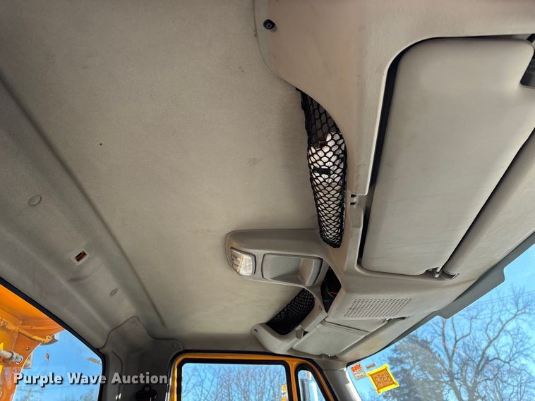 image for item FG0050 2010 International 7500 WorkStar dump truck