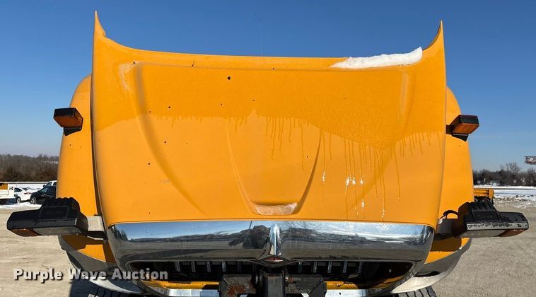 image for item FG0050 2010 International 7500 WorkStar dump truck