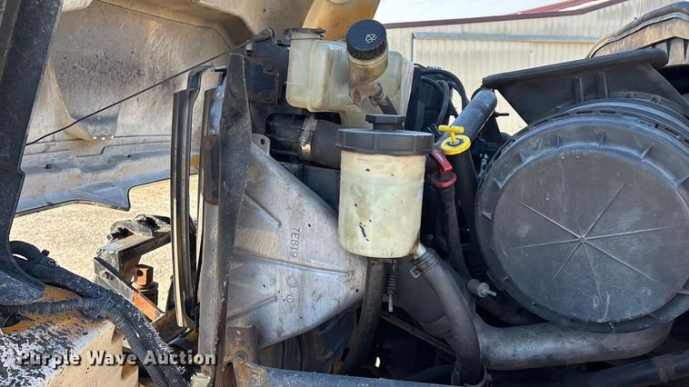 image for item FG0050 2010 International 7500 WorkStar dump truck