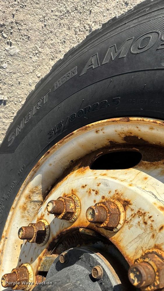 image for item FG0050 2010 International 7500 WorkStar dump truck