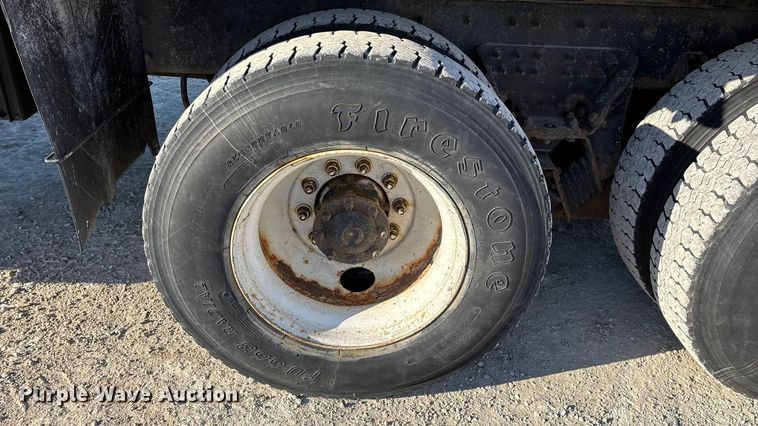 image for item FG0050 2010 International 7500 WorkStar dump truck