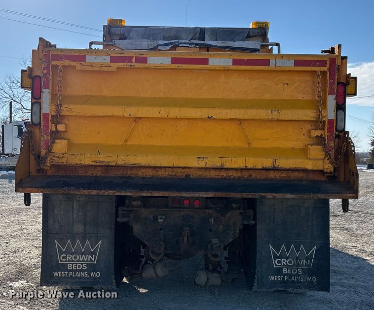 image for item FG0054 2006 International 7400 dump truck