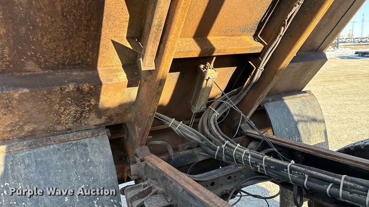 image for item FG0054 2006 International 7400 dump truck