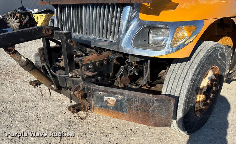 image for item FG0054 2006 International 7400 dump truck